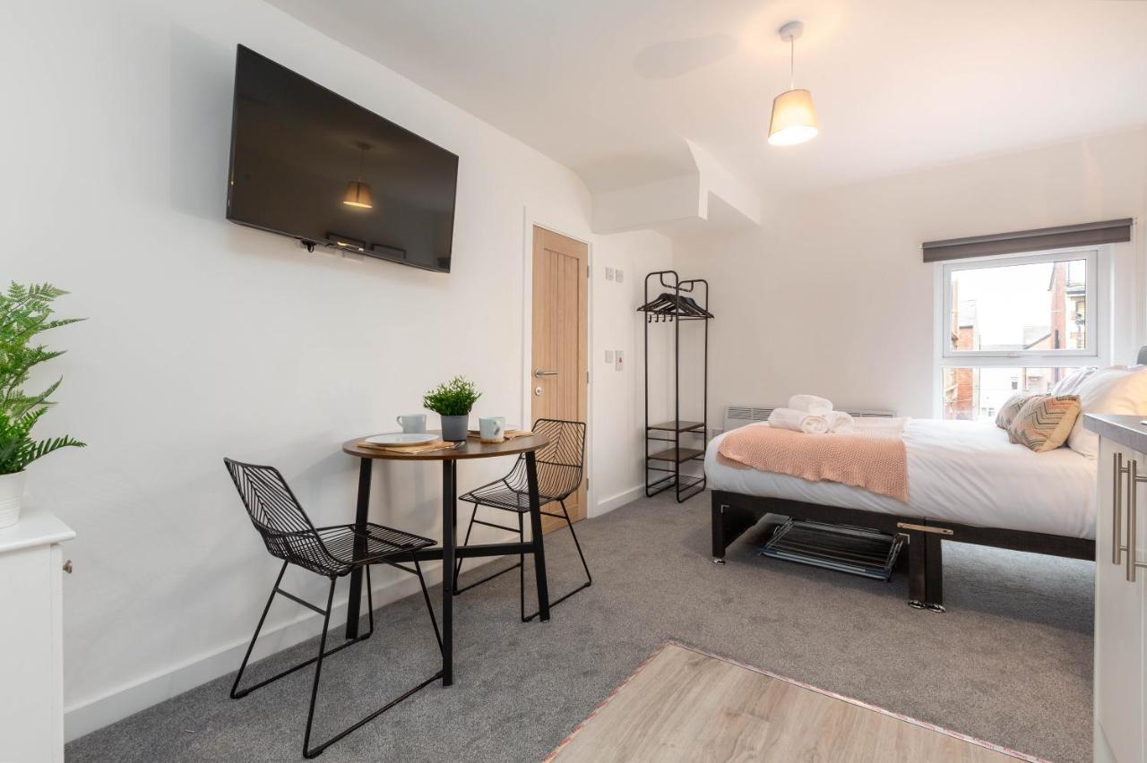 Charles Alexander Short Stay - Charnley House Apartments Blackpool Exterior foto