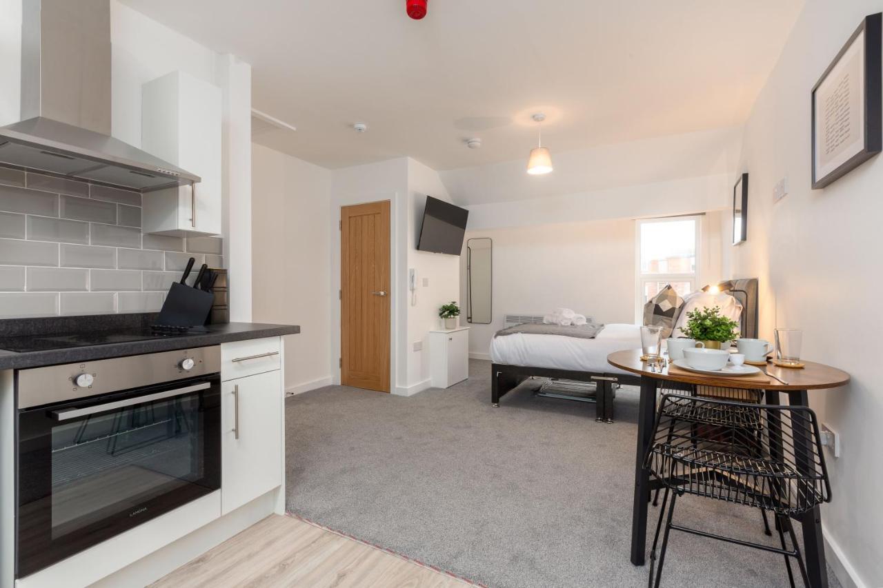Charles Alexander Short Stay - Charnley House Apartments Blackpool Exterior foto