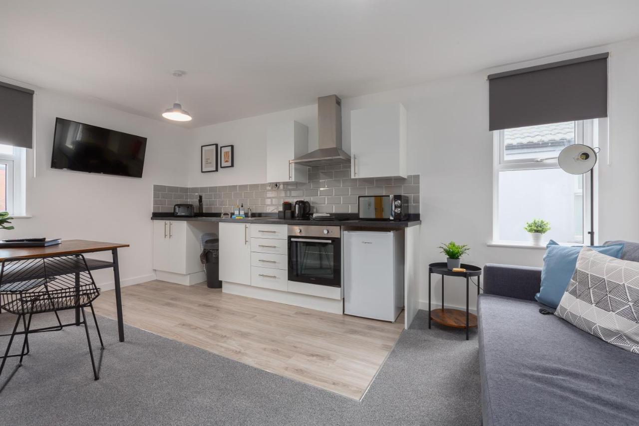 Charles Alexander Short Stay - Charnley House Apartments Blackpool Exterior foto